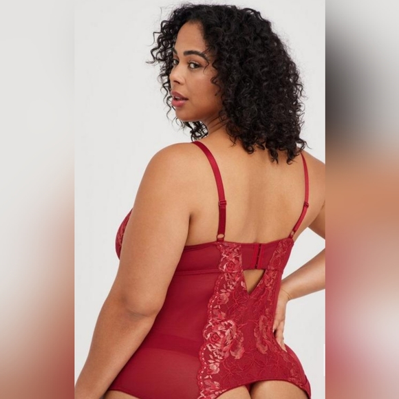Torrid Bustier Lingerie Underwire Lacy Plus Size 6x Sexy - Picture 3 of 7